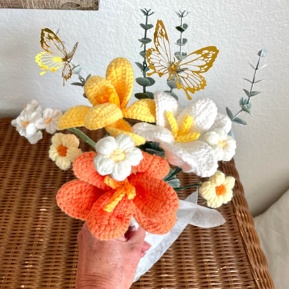 NEW Crochet Handmade Floral Bouquet
